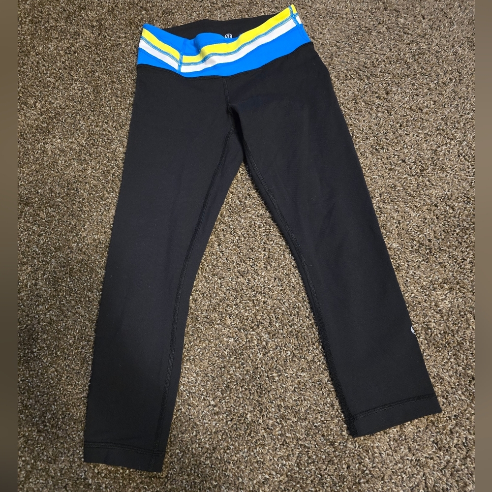 Lululemon Reversible capri - Picture 5 of 6